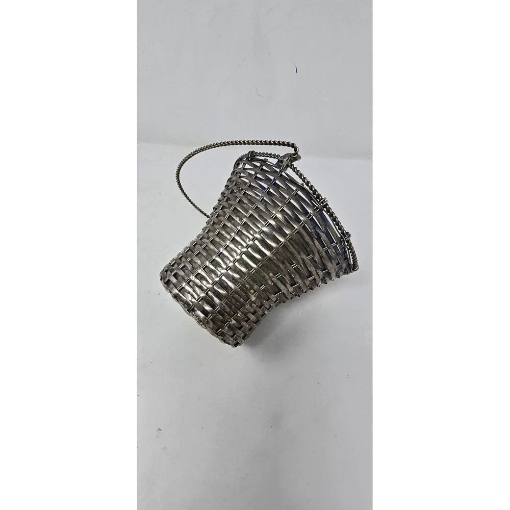 Vtg metal wirework diminutive basket w/ceramic flower silver tone mid century‎